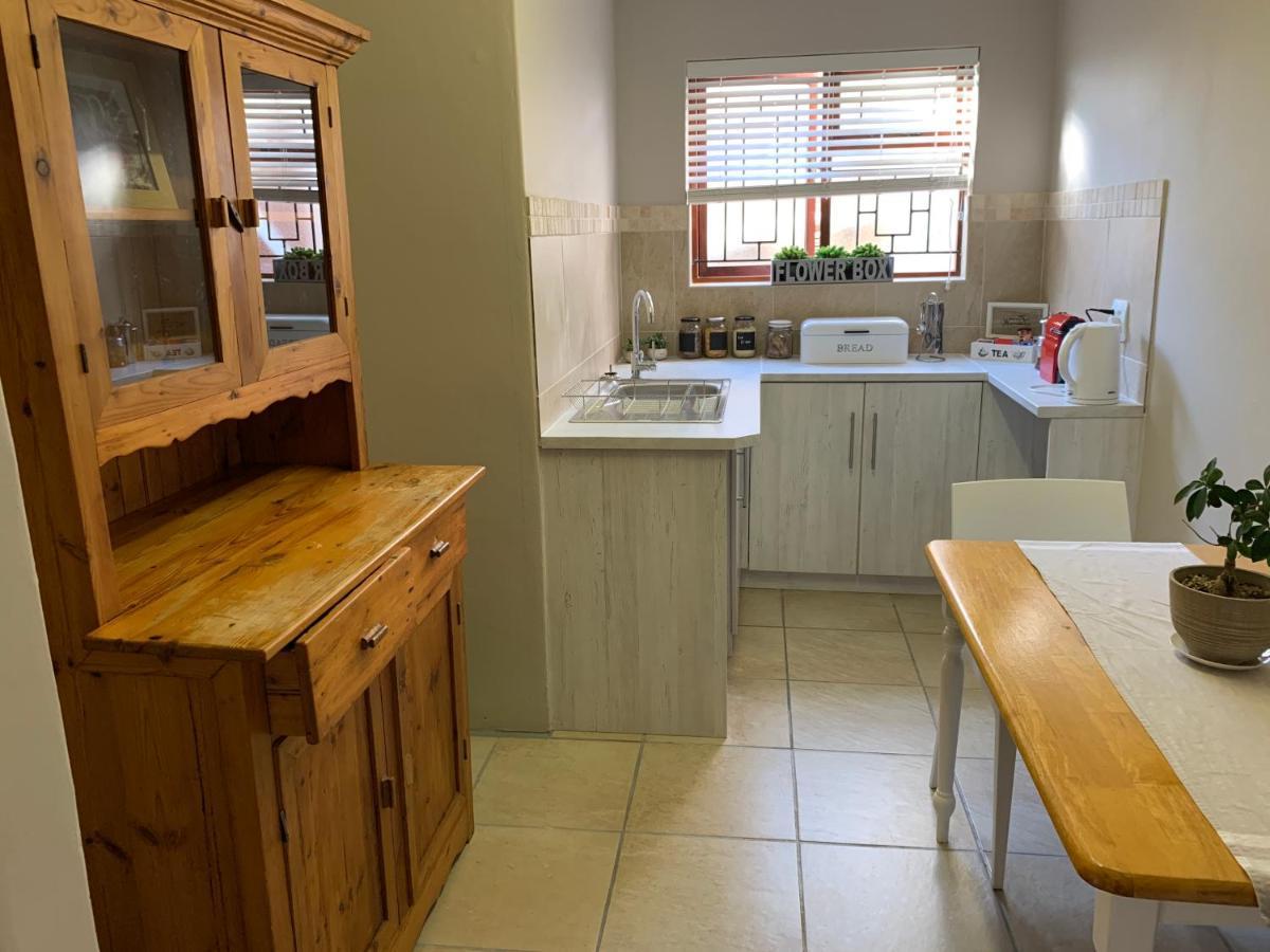 Lavandula Manor Self-Catering 모젤베이 외부 사진